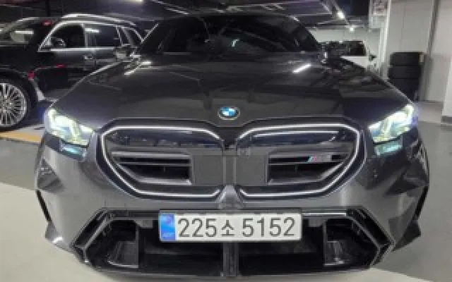 M5 (F90, F10) M5 세단 BMW 2025/04 19,262km